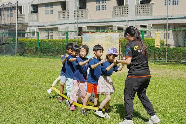 國小低年級六人制（我們也有五人制）