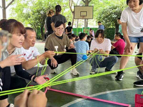 考驗默契與團隊合作精神～縱橫四海團康遊戲（翊創國際公司家庭日活動）