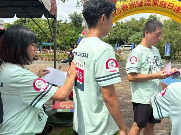 熊教練親自設計及提供客制化之號碼牌貼紙(全首創與唯一) 熊教練親自設計及提供客制化之號碼牌貼紙(全首創與唯一)