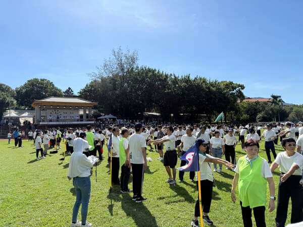 金蟬脫殼團康競賽成為開場第一項活動超嗨首選:一次十隊同時競賽 金蟬脫殼團康競賽成為開場第一項活動超嗨首選:一次十隊同時競賽