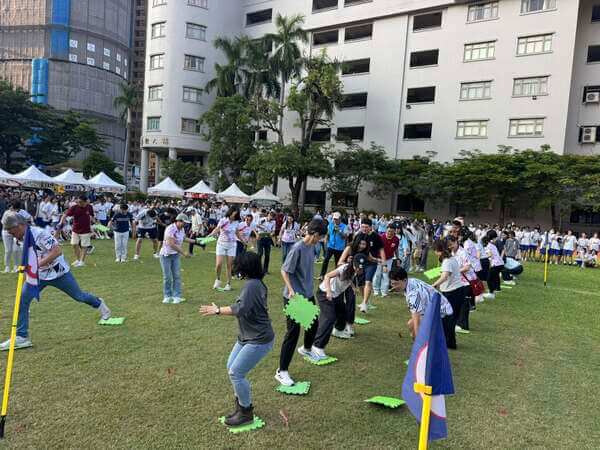 步步為營趣味競賽：一次六組同時競賽（高雄女中校慶活動）