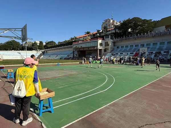 由蘭大衛紀念教會自行設計及帶領之家庭日親子趣味競賽-2