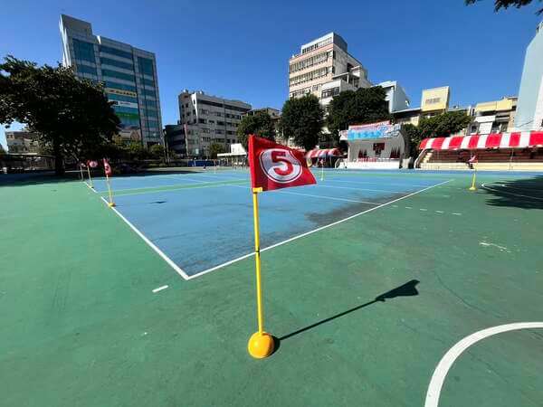 任何室內戶外場地我們都能免費做到場地佈置之安全服務（客製化數字）