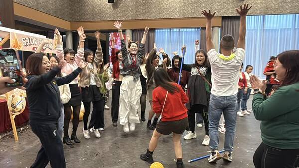 享受勝利的歡呼～有你有我趣味競賽：超級生技集團公司家庭日活動