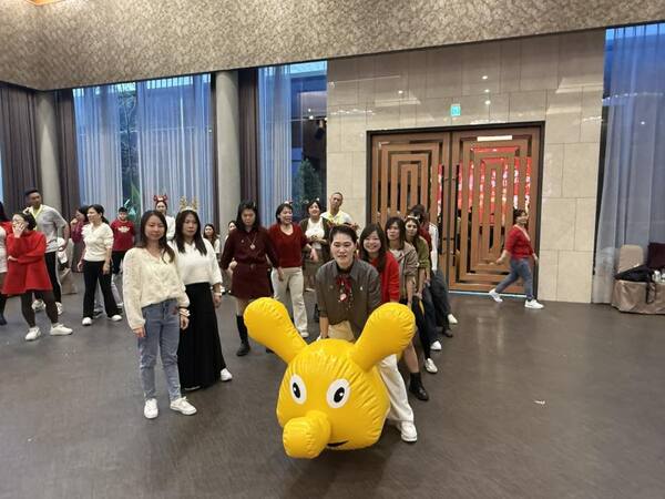 超嗨的陸上行舟趣味競賽：超級生技集團公司家庭日活動