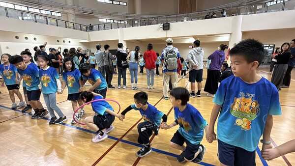 積極參與培養團隊榮譽心（明誠小學校慶活動）