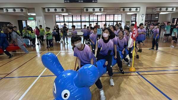 安全及專業場地是充氣毛毛蟲趣味競賽最基本條件