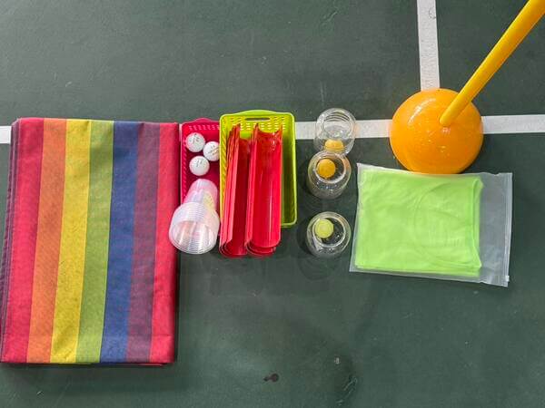 任何遊戲設備無論大小與多寡都是自備且無須另行收費