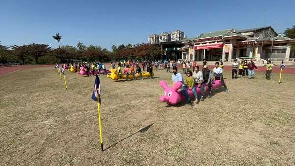 超嗨的陸上行舟趣味競賽：台南市藥師公會家庭日活動