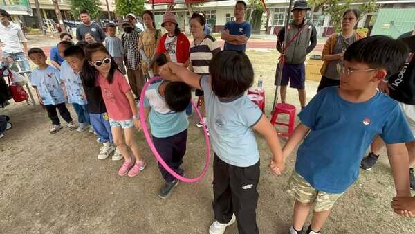 穿越時空團康活動：手牽手一起歡樂