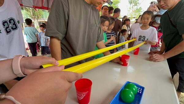 我們可以做到相同的遊戲不同的年齡下做改變