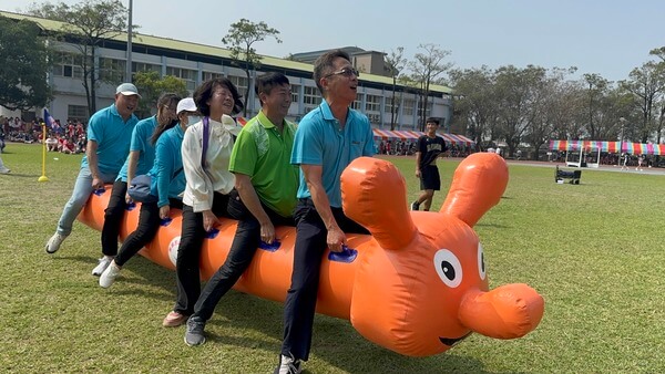 教職員組毛毛蟲趣味競賽