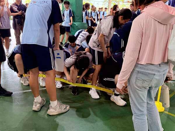 每個賽道與班級我們提供三組設備,完全避免比賽時更換時間 每個賽道與班級我們提供三組設備,完全避免比賽時更換時間