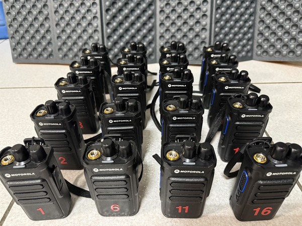 擁有二十組對講機可提供客戶大型活動免費使用