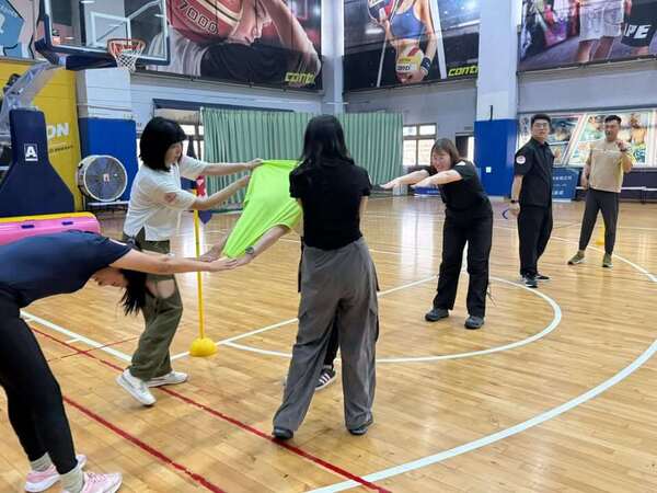 金蟬脫殼團康活動:雷醫國際公司活動 金蟬脫殼團康活動:雷醫國際公司活動